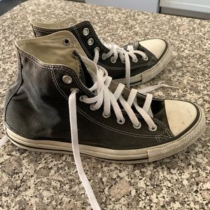 🍎Converse High top women’s size 10
